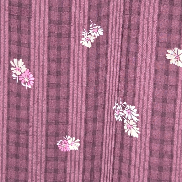 Ann Taylor Womens Burgundy Floral Ruffle Neck Shirred Chiffon Blouse Size Small - Picture 5 of 10